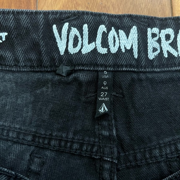 Volcom Shorts 💋bundle💋 - Picture 2 of 5